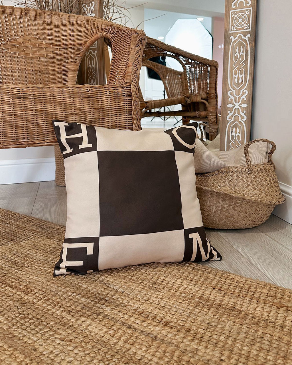 Декоративная наволочка P008