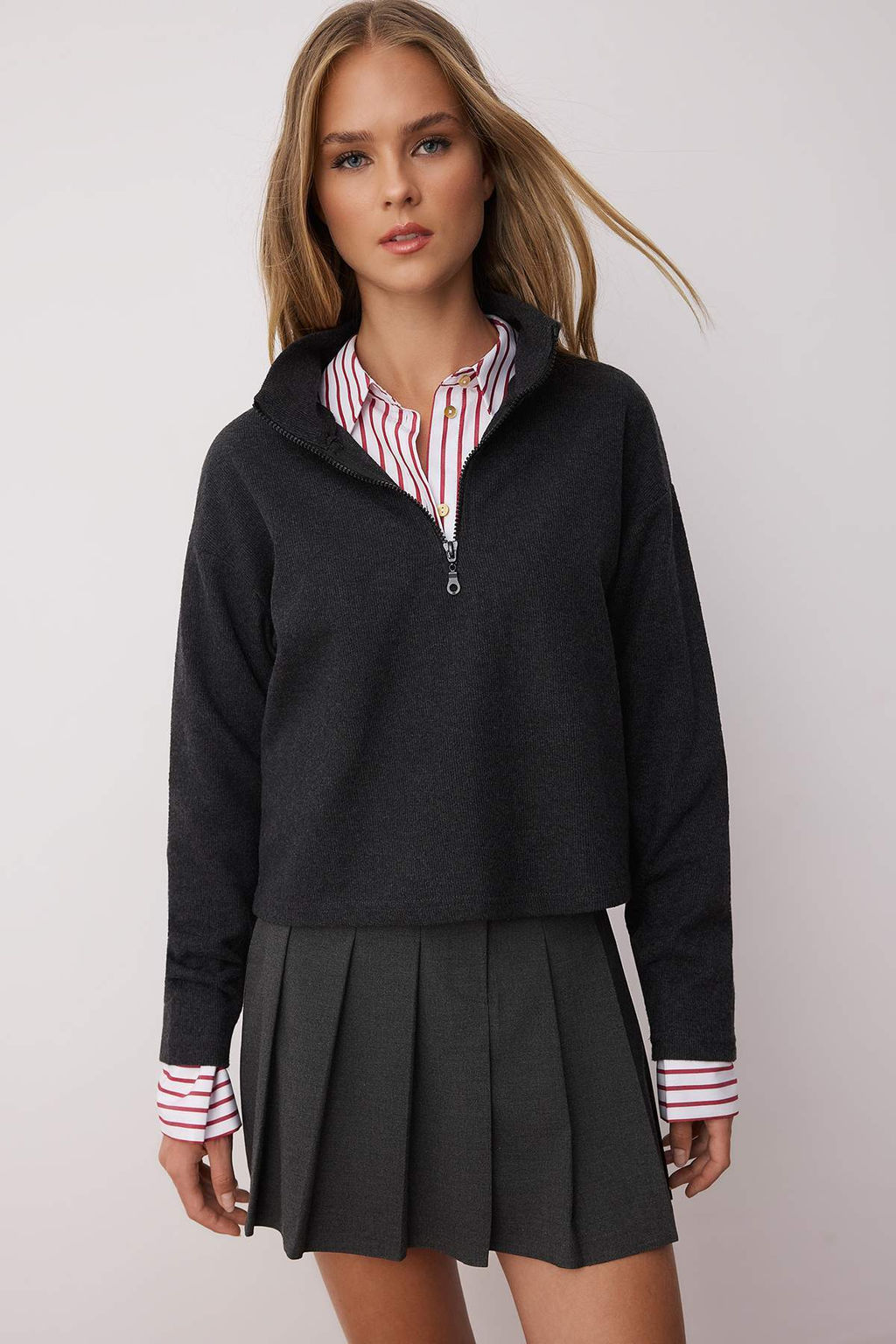 Antrasit Selanik/Triko Gorunumlu Fermuarl? Yaka Regular/Normal Kal?p Orme Sweatshirt TWOAW22SW0732