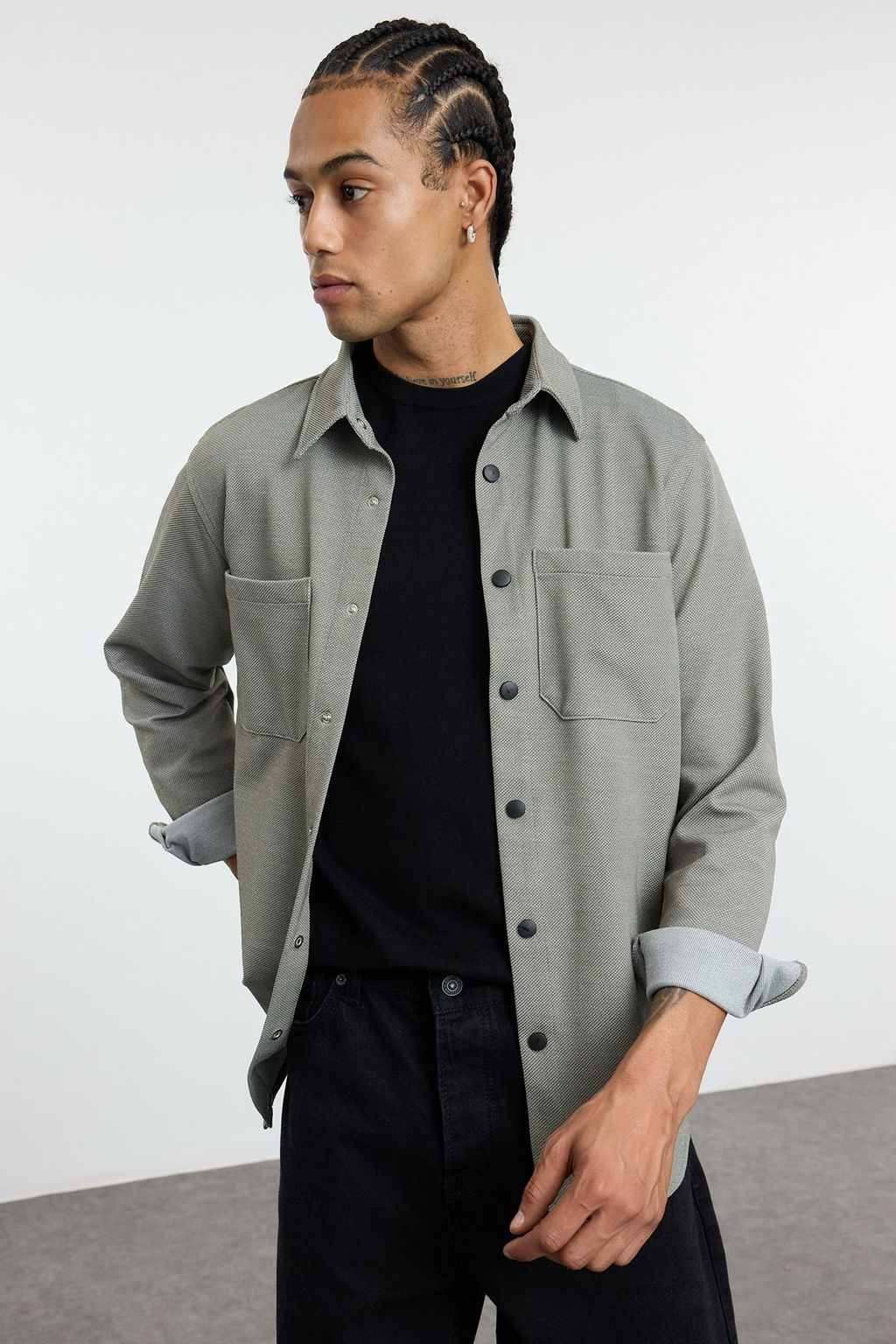 TRENDYOL MAN Bej Regular Fit Orme Rahat K?sl?k Dokulu. Ceket Gomlek TMNAW25GO00016