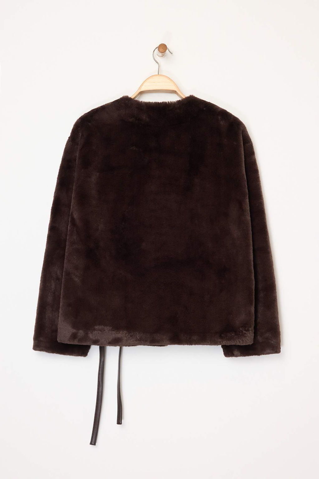 Kahverengi Oversize Kal?p Baglama Detayl? Pelus Ceket Mont TWOAW26MO00055