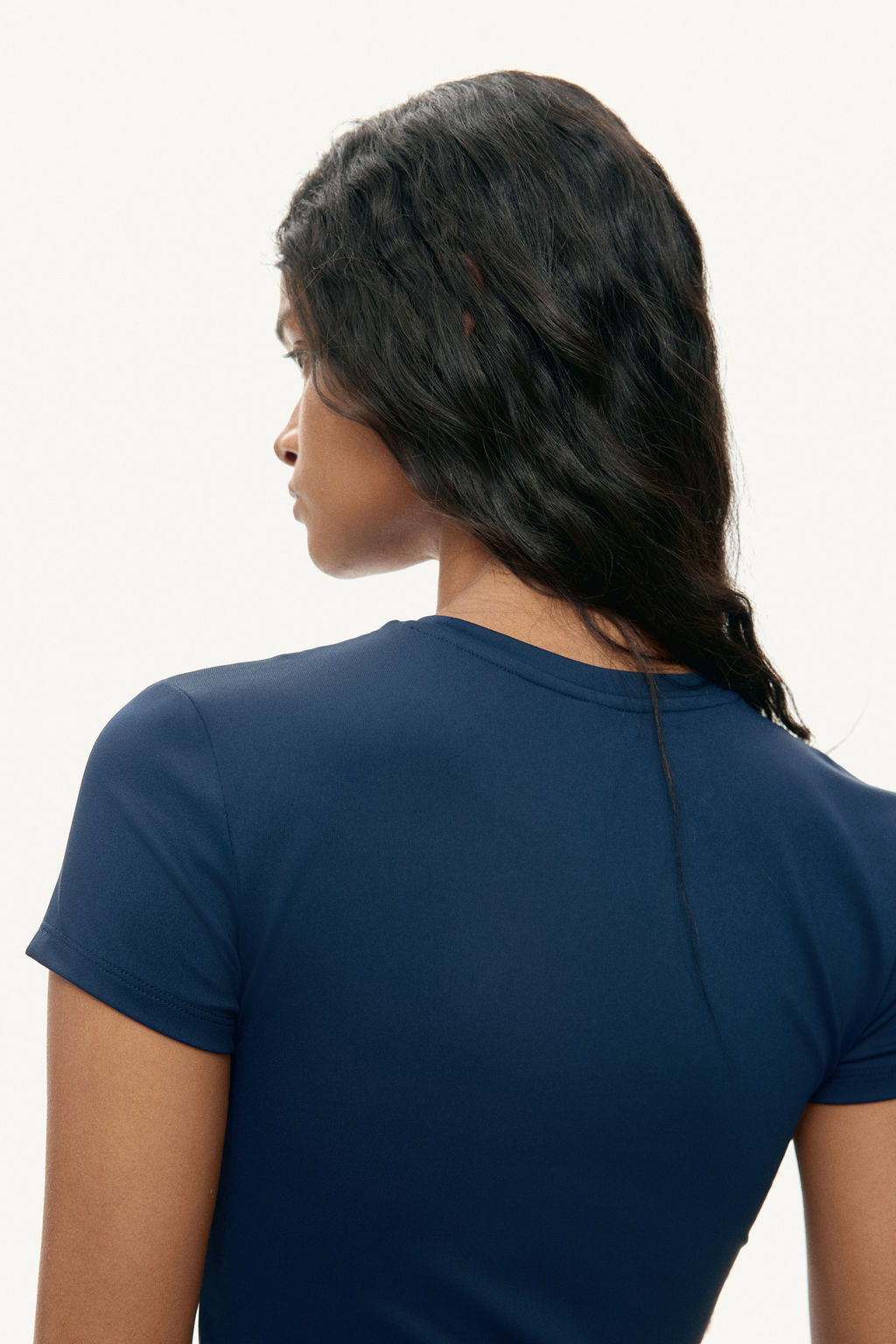 Camiseta entallada de microfibra - H&m фото 11
