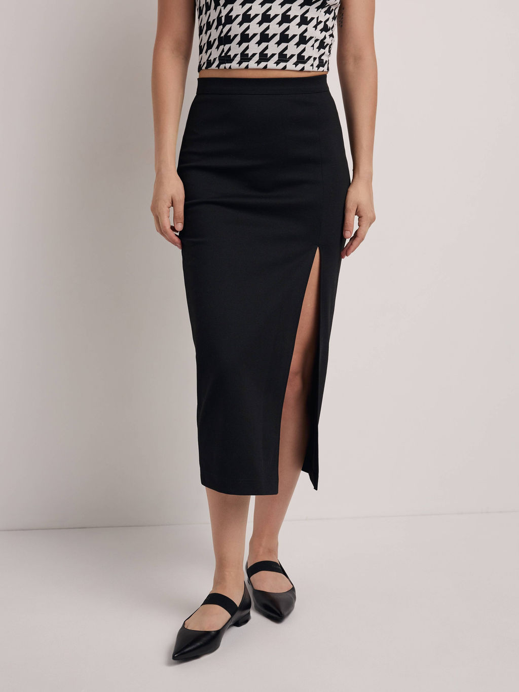 CONTE LU 3017 Юбка женская black - Conte elegant фото 2