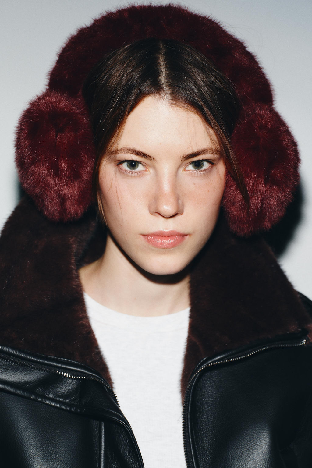 HEART-SHAPED FAUX FUR EARMUFFS - Zara фото 2