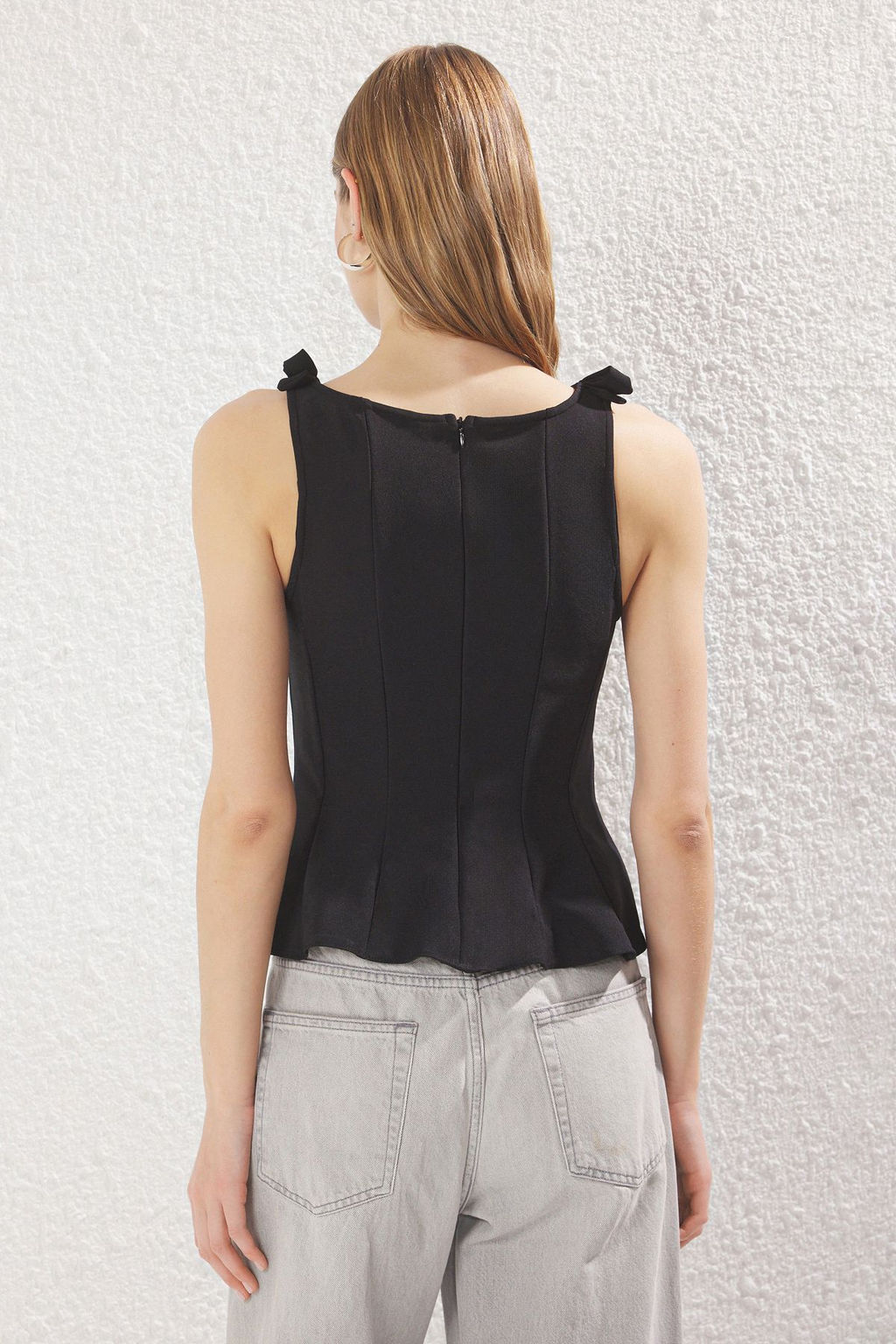 Trendyolmilla Siyah Fiyonk Detayl? Fitted Ask?l? Peplum Dokuma Bluz TWOSS25BZ00494  фото 4