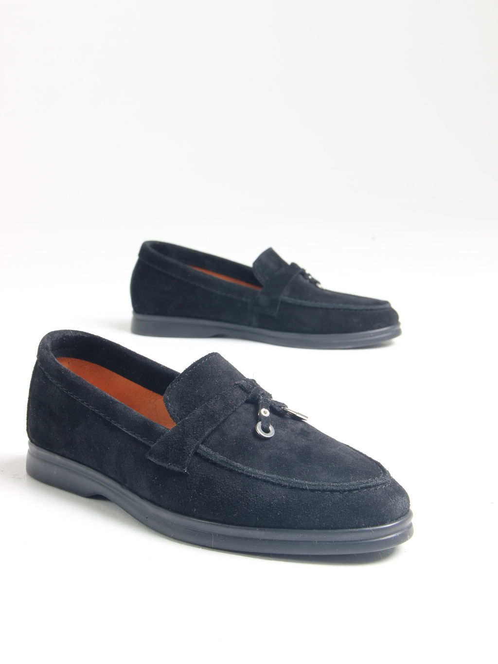 Лоферы 170.2614bl. Черный замш