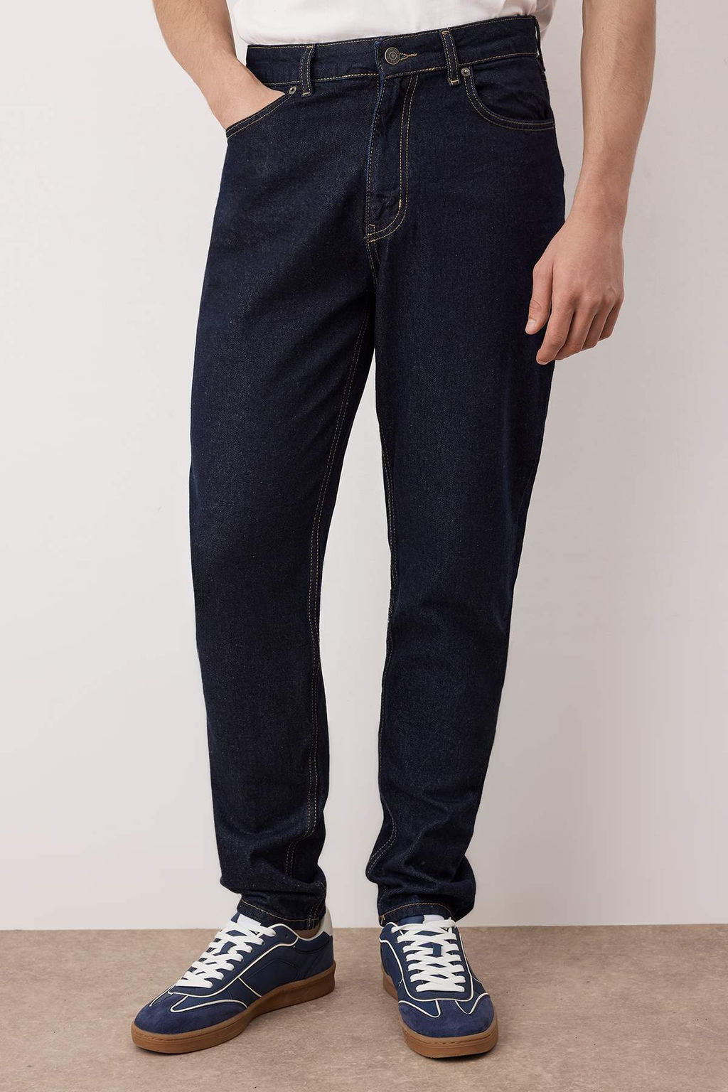 Koyu Lacivert Essential Fit Tutun Dikisli Jeans Kot Pantolon TMNAW23JE00104