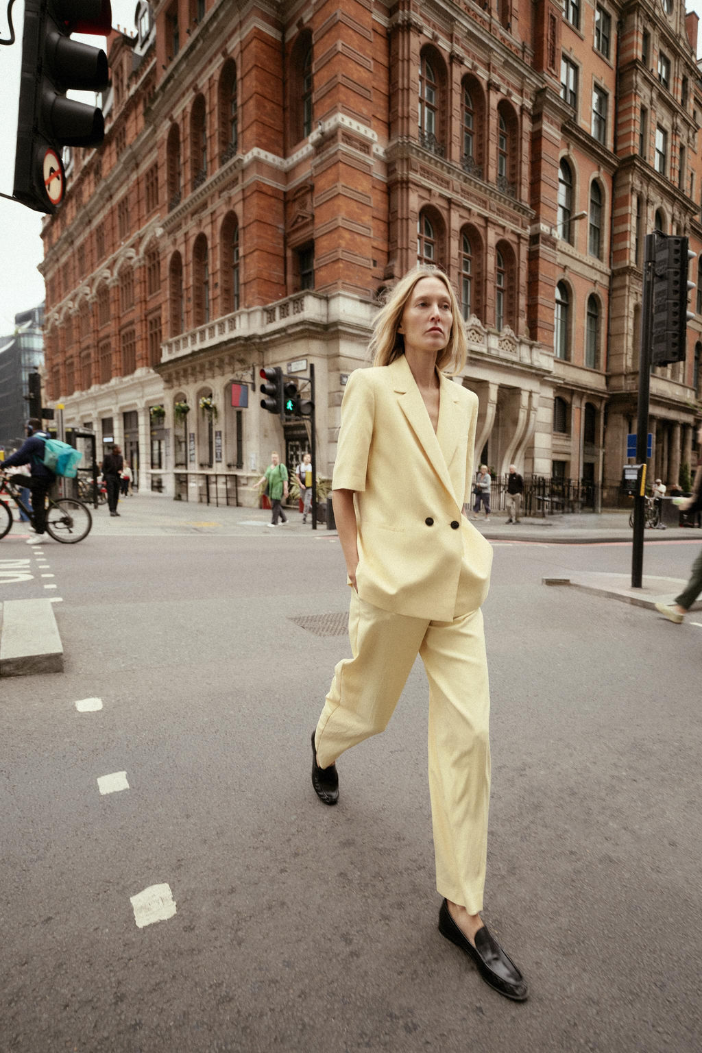 TEXTURED STRAIGHT-LEG TROUSERS - Zara фото 3