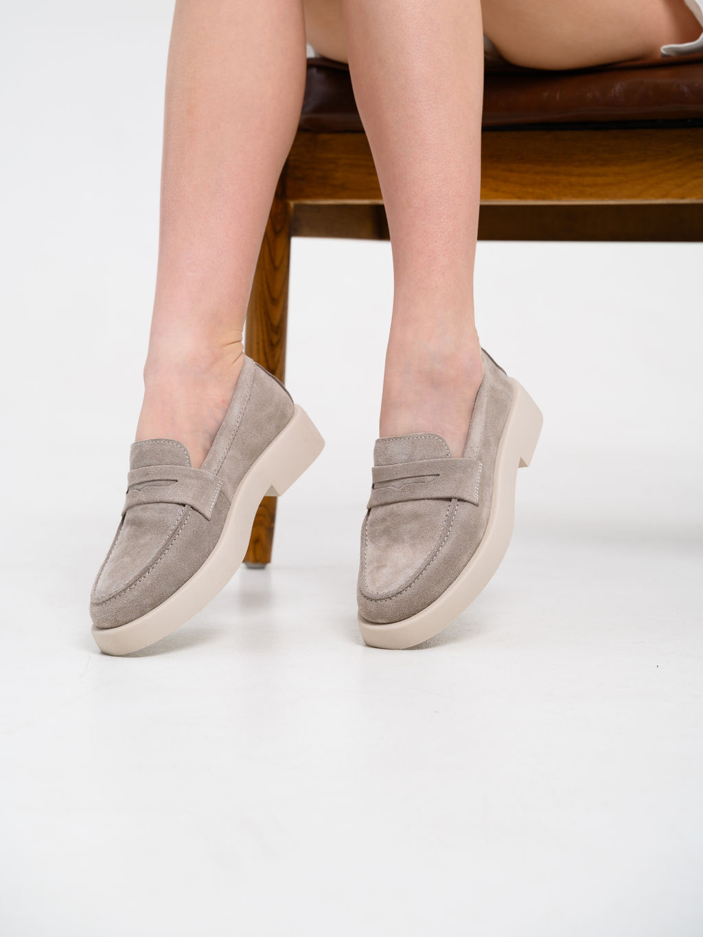 Лоферы туфли 176.1593be.Каменный замша