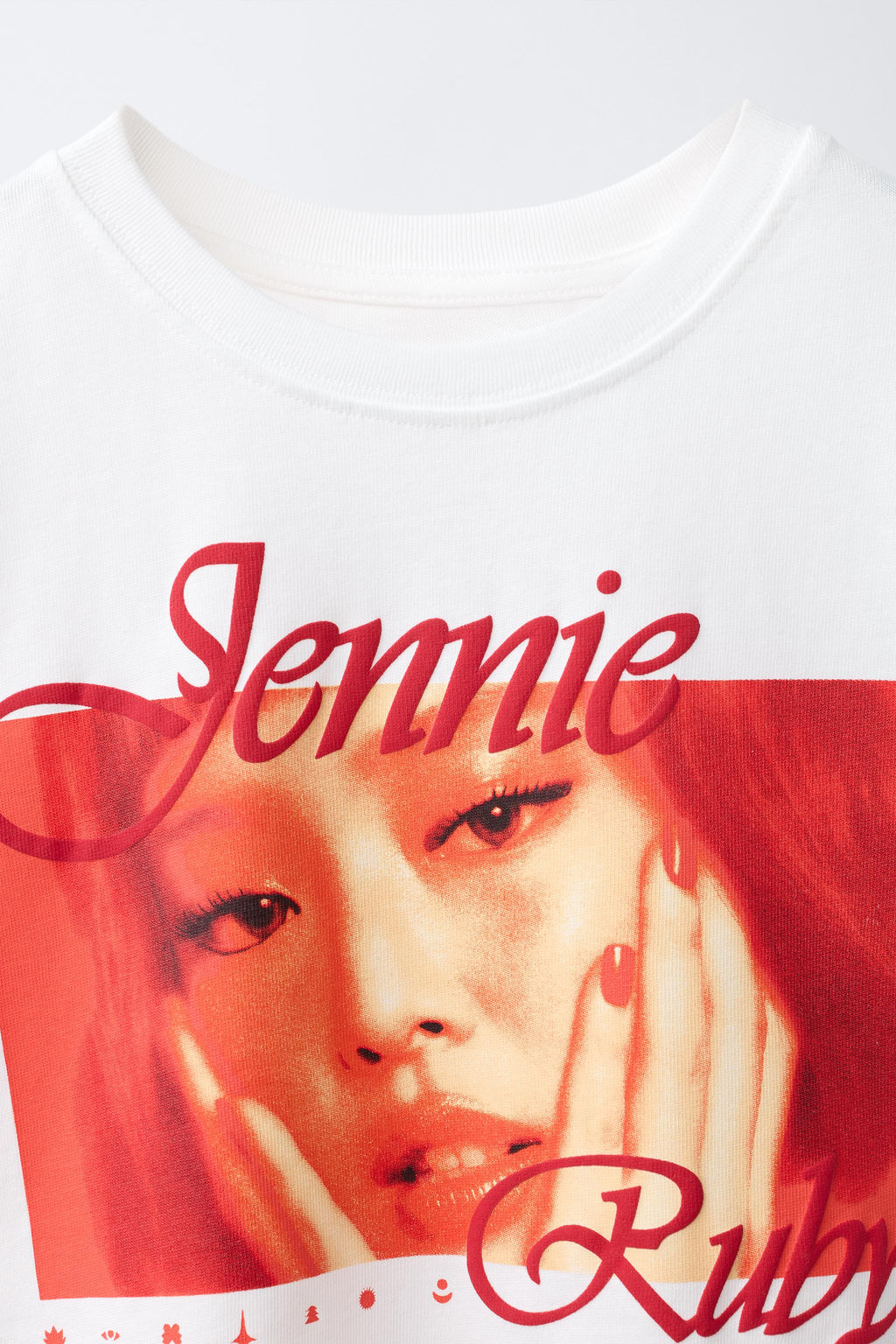 CAMISETA JENNIE RUBY® / Blanco
