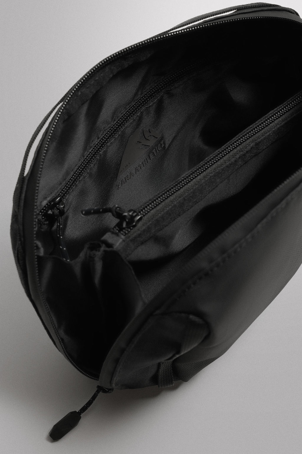 NECESER DEPORTIVO / Negro - Zara фото 4