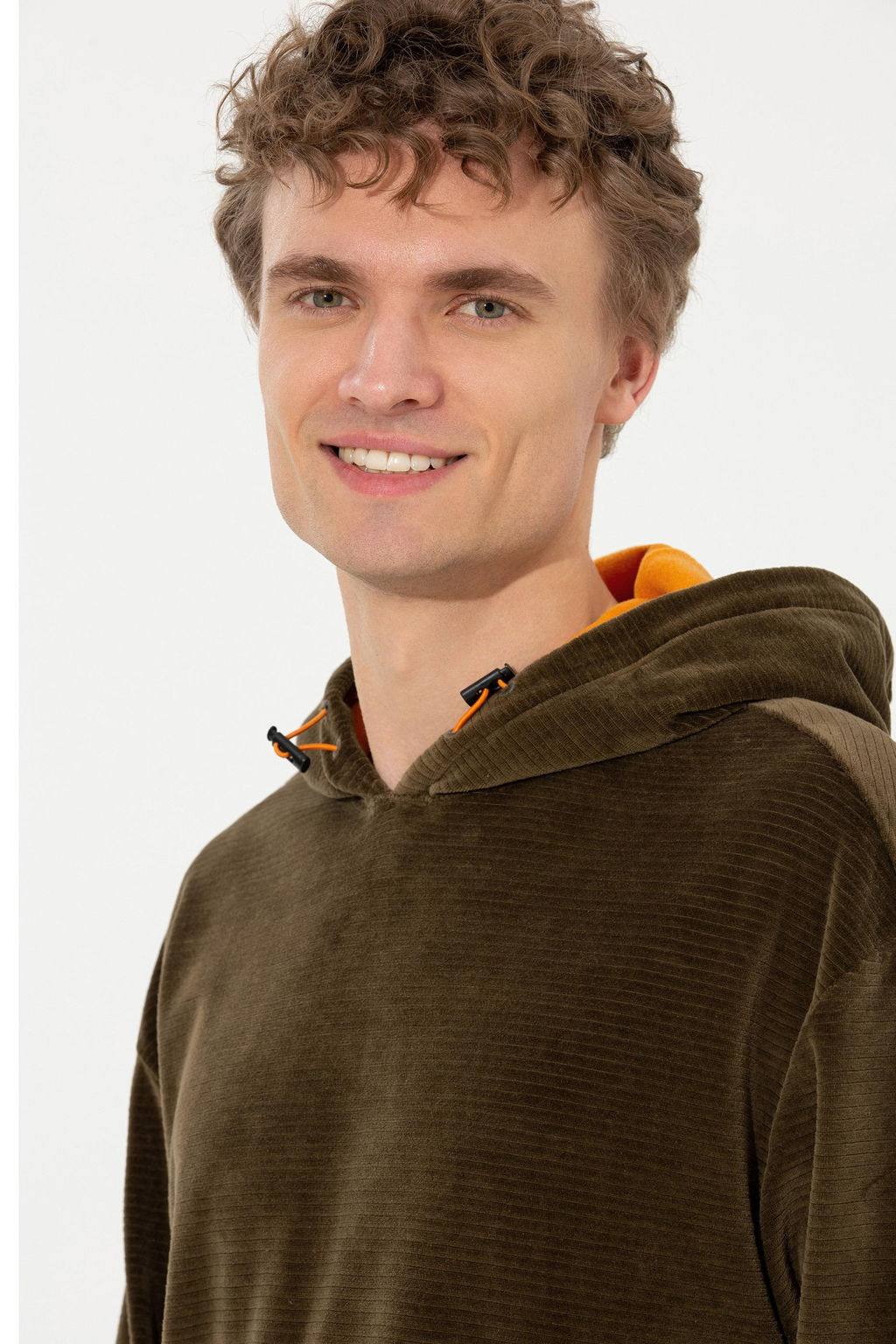 U. S. Polo Assn Мужская комфортная толстовка с капюшоном кокосового цвета - U.s. polo assn фото 2