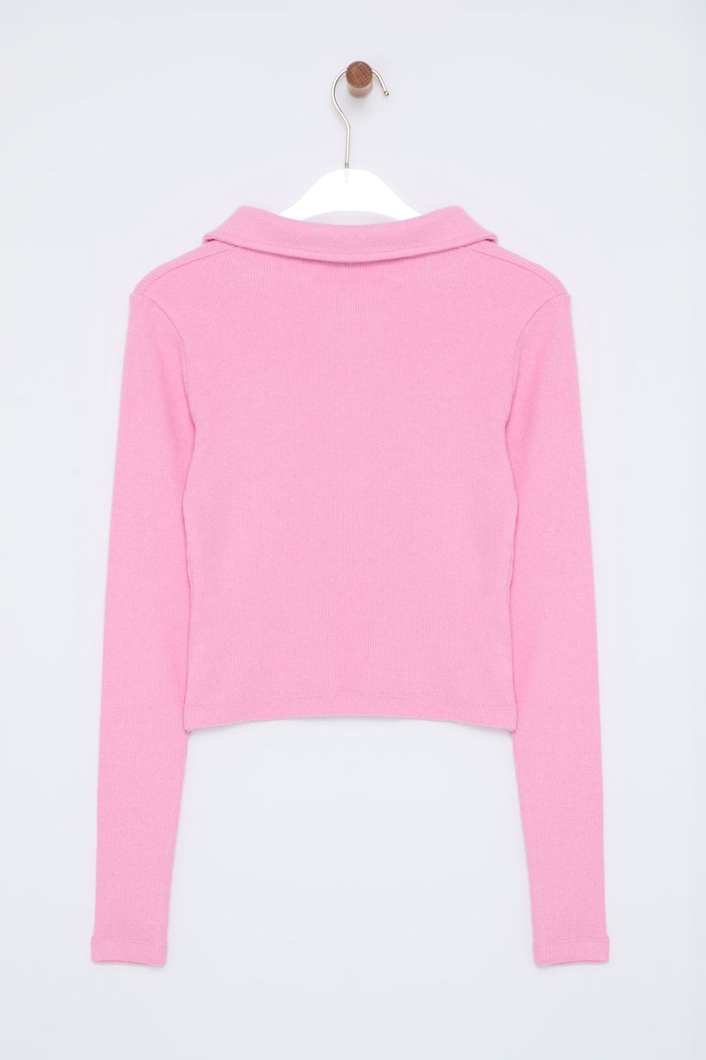 Pembe Dugme Detayl? Vucuda Oturan Crop Polo Yaka Fitilli Esnek Orme Bluz TWOAW22BZ0522