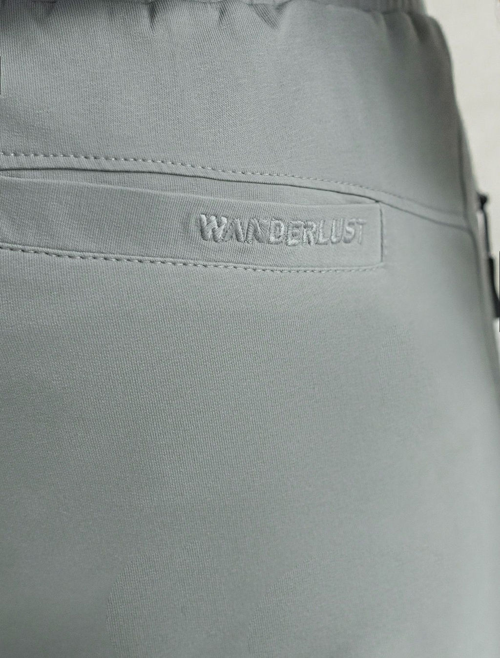 Брюки джоггеры на резинке из премиального футера двухнитки