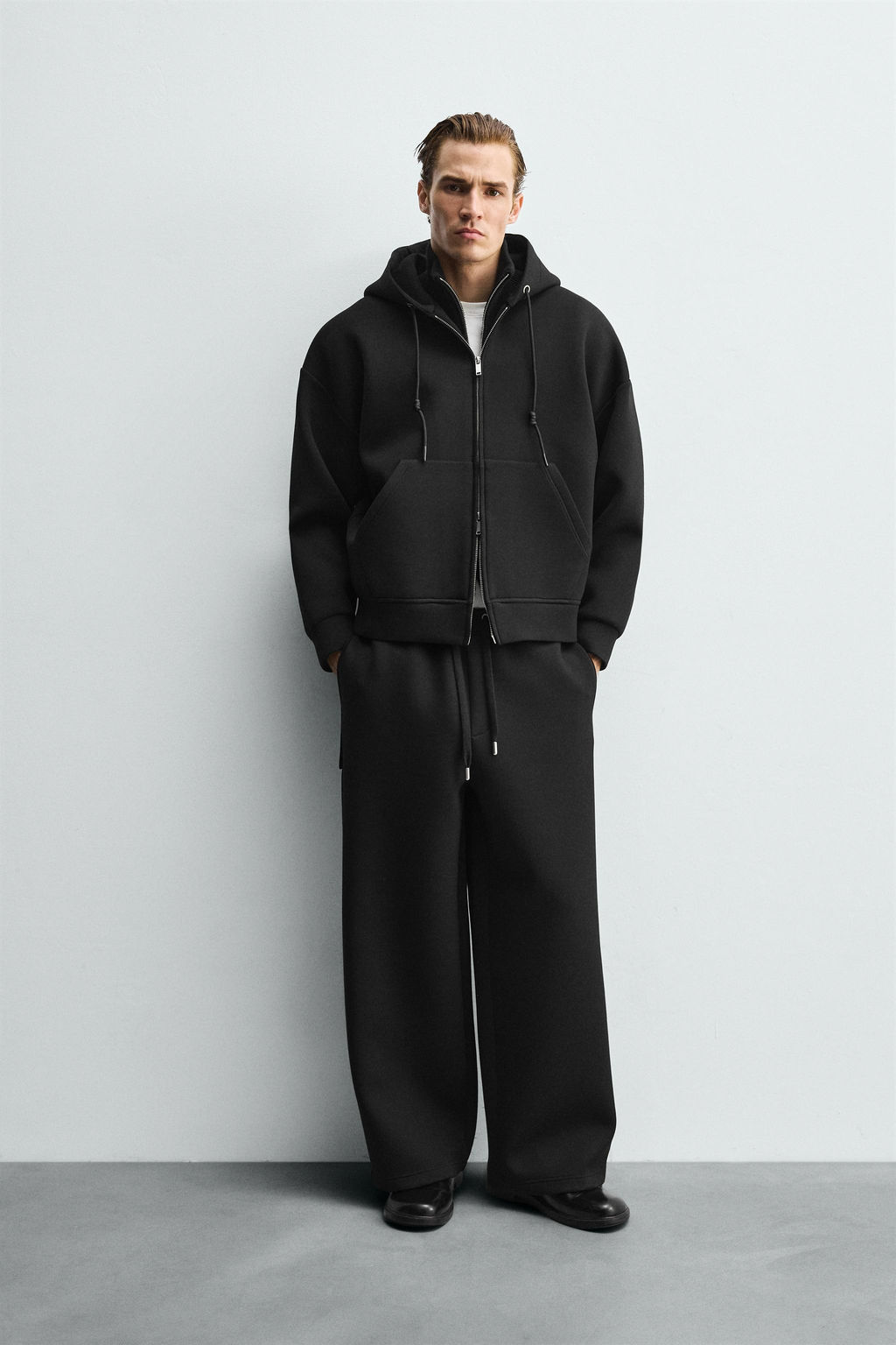 PANTAL?N JOGGER T?CNICO WIDE FIT / Negro