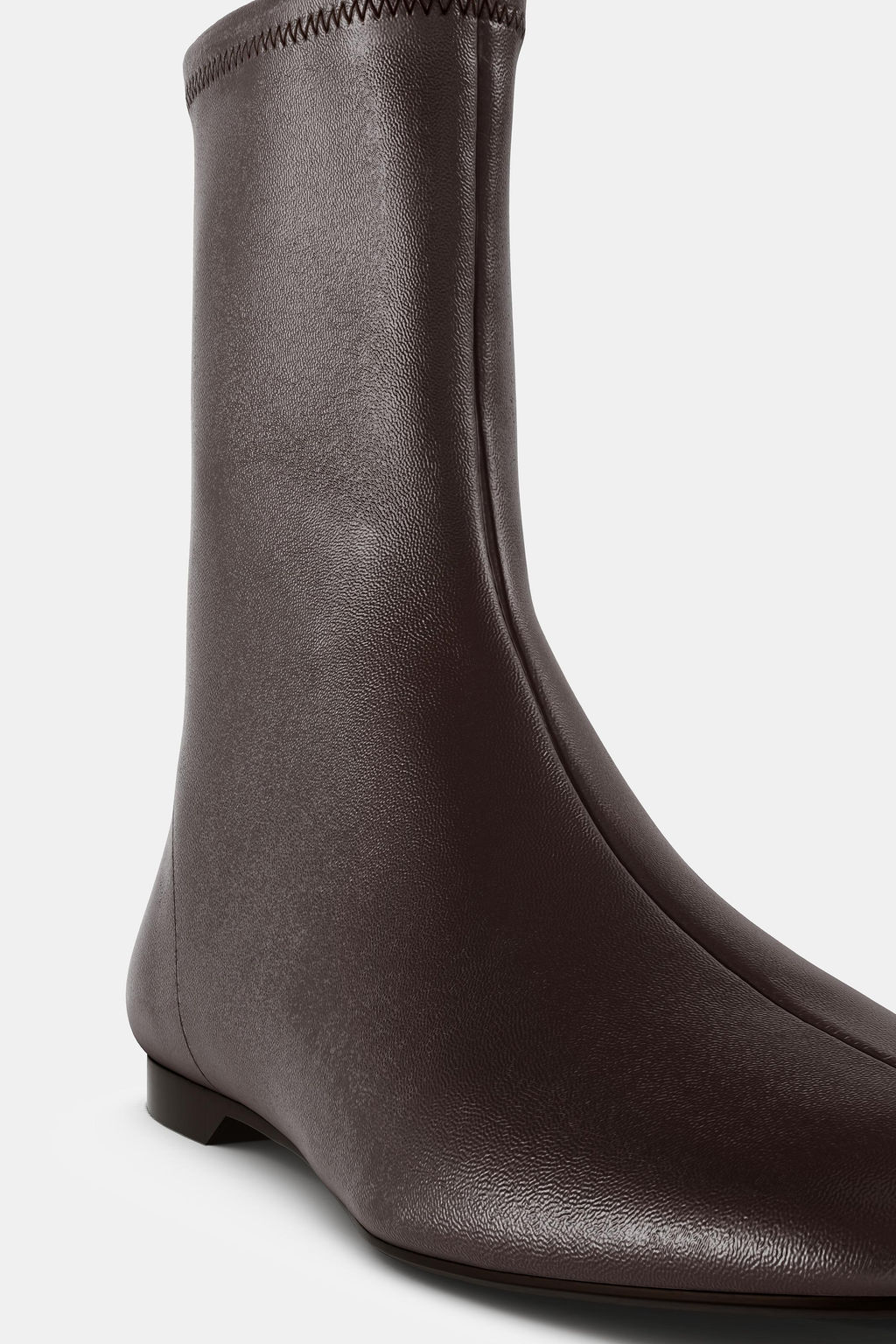 LIMITED EDITION FLAT LEATHER ANKLE BOOTS - Zara фото 8