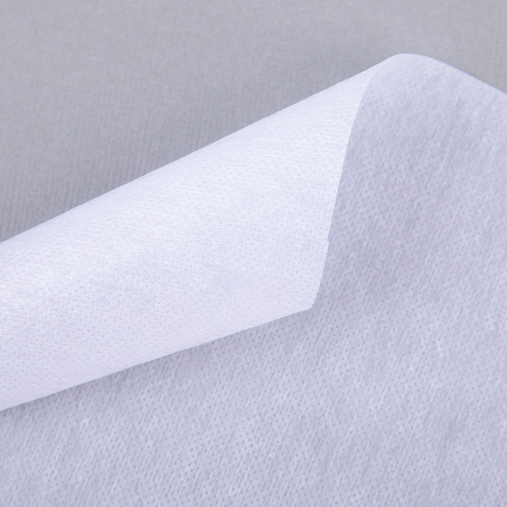 Нетканный материал (флизелин) Гамма клеевой сплошной G-540c 50 г/кв.м 2 100 см белый W