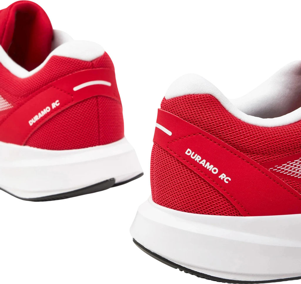 Кроссовки взрослые