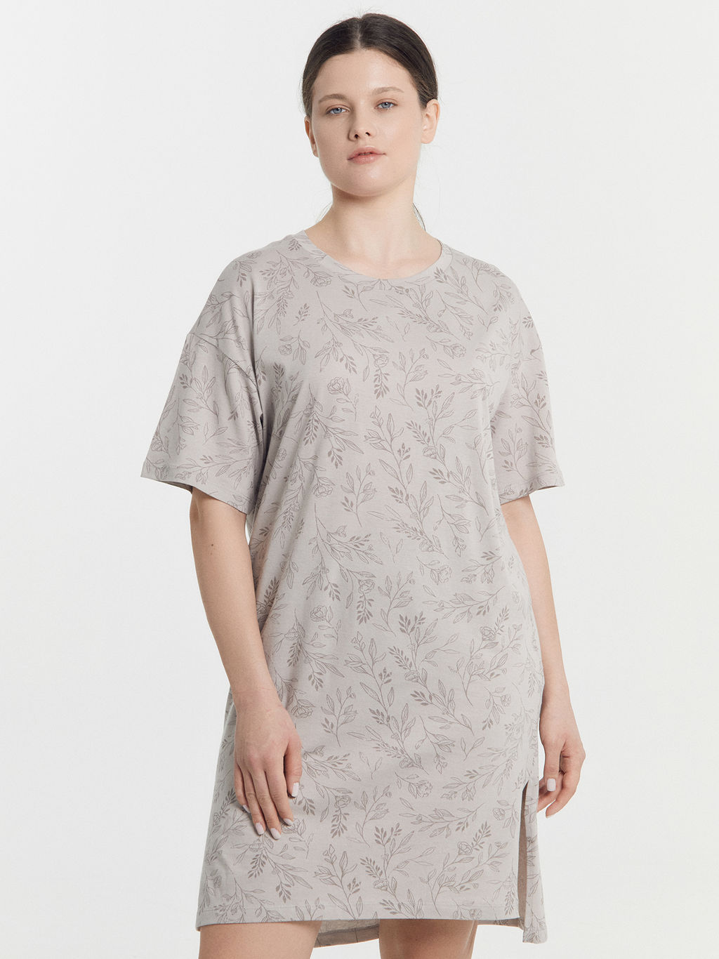 Сорочка ночная женская в сером цвете с веточками - Mark formelle фото 3