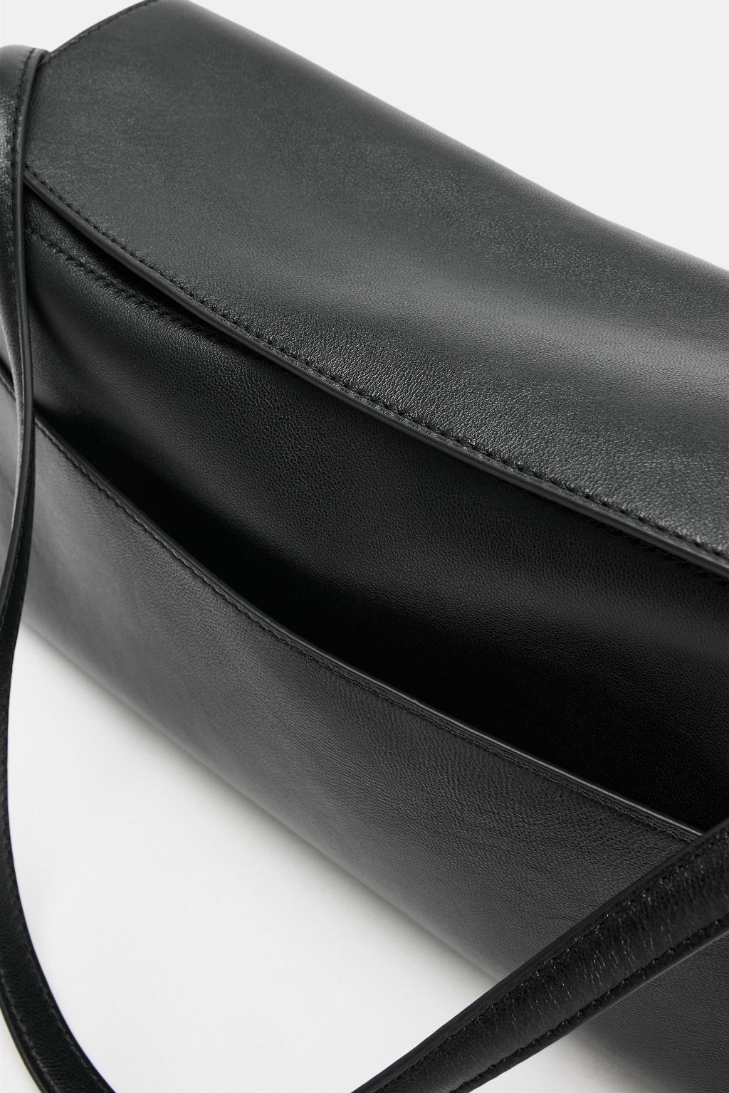 BOLSO DE HOMBRO PIEL / Negro