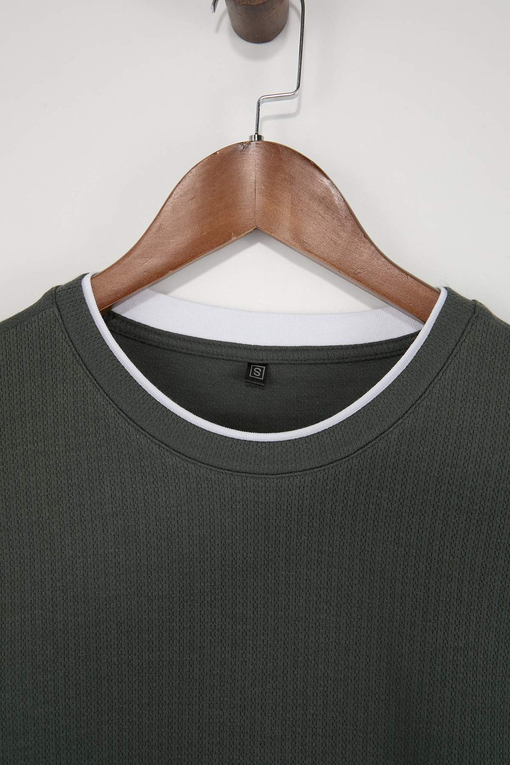 Antrasit Oversize/Genis Kesim Dokulu T-Shirt TMNSS26TS00017