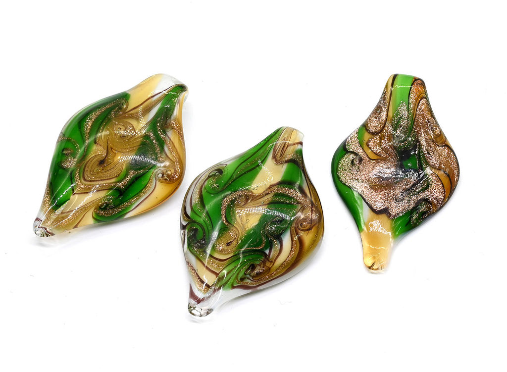 Кулон ручной работы из муранского стекла Лист 35*60мм цв.желто-зеленый