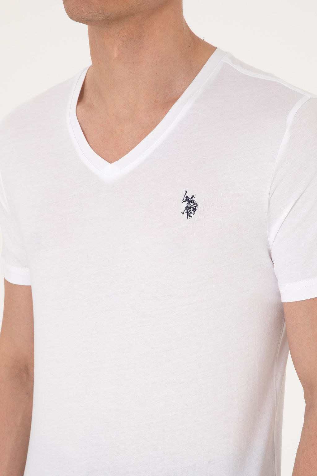 Erkek Slim Fit V Yaka Beyaz Basic Ti__rt Sepette S_rpriz _ndirim - U.s. polo assn фото 14