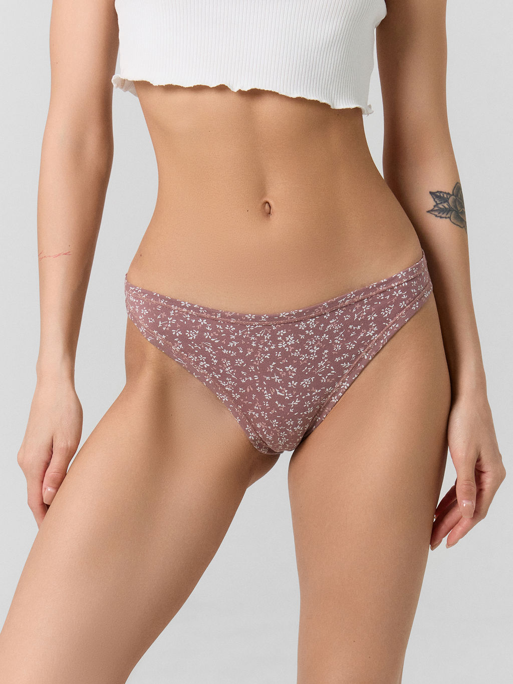 Цена за 2 штуки! ТРУСЫ ЖЕНСКИЕ (3ШТ.) - Mark formelle фото 2