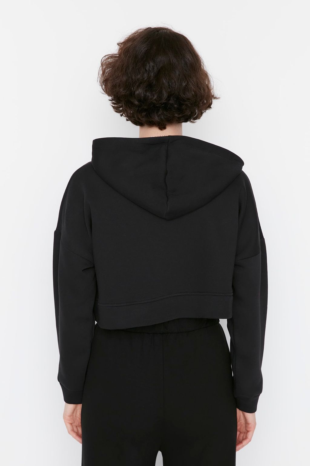 Siyah Basic Fermuarl? Kapusonlu Crop Kal?n Ici Polarl? Orme Sweatshirt TWOAW20SW0660