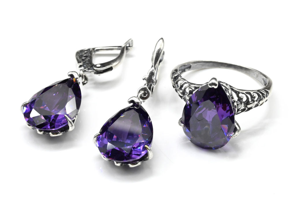 Кольцо серьги с цирконом искусственным, цв.аметист размер 19