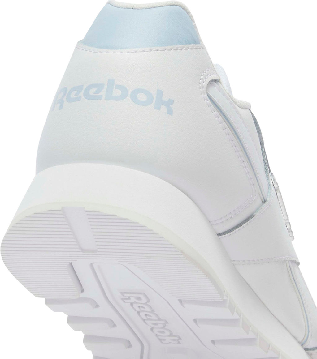 Кроссовки женские