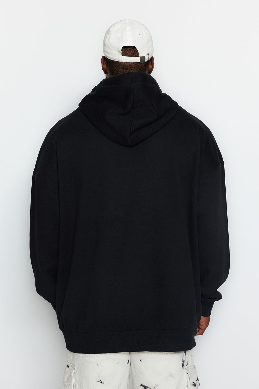 TRENDYOL MAN Siyah Buyuk Beden apusonlu Oversize/Genis Kesim Ici Polar/S?cak Tutan Sweatshirt TMNAW24AO00013 - Trendyolmilla фото 13