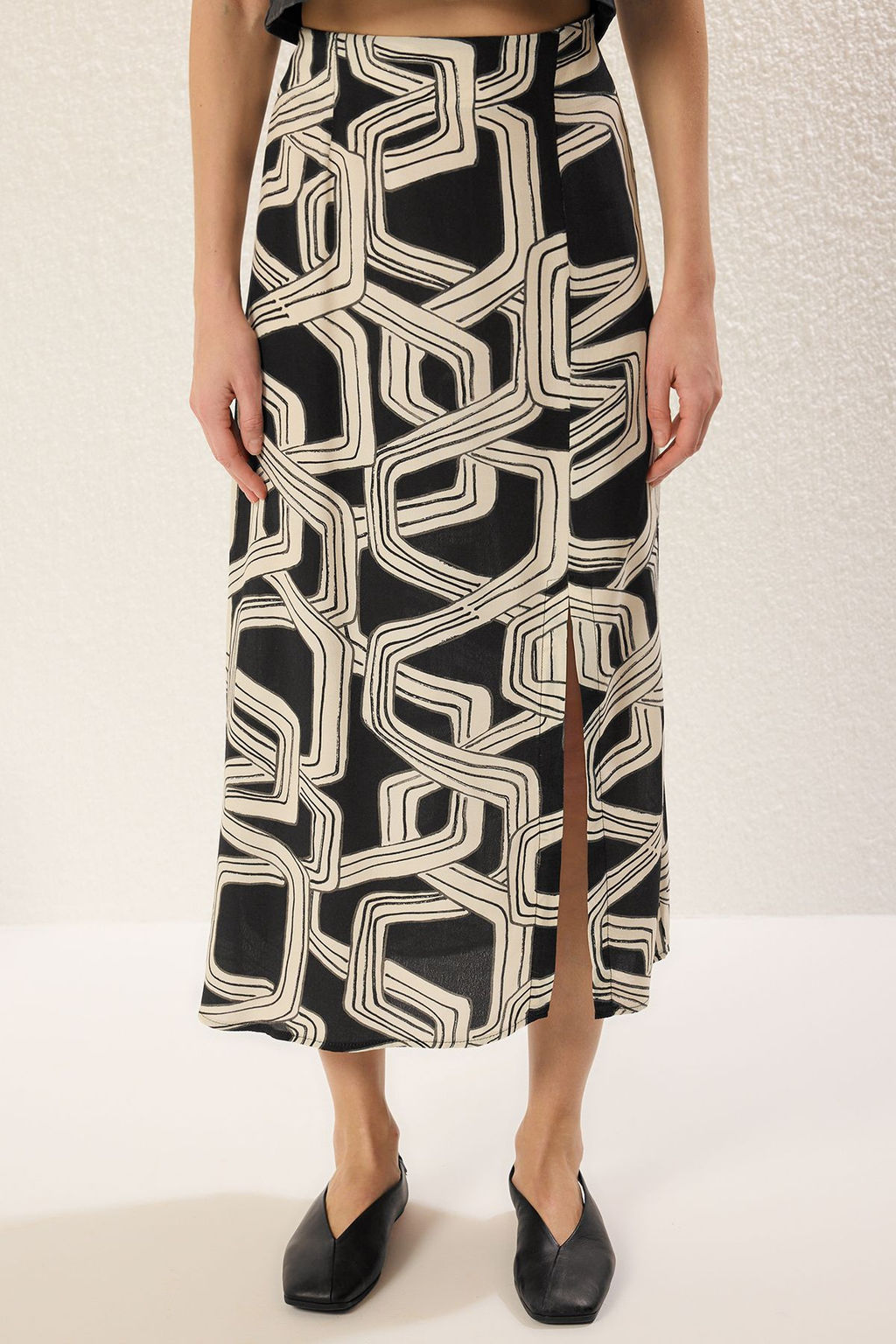 TRENDYOLMILLA Cok Renkli Desenli Pamuklu Kumas Y?rtmac Detayl? Midi Boy Dokuma Etek TWOSS25ET00119 фото 3