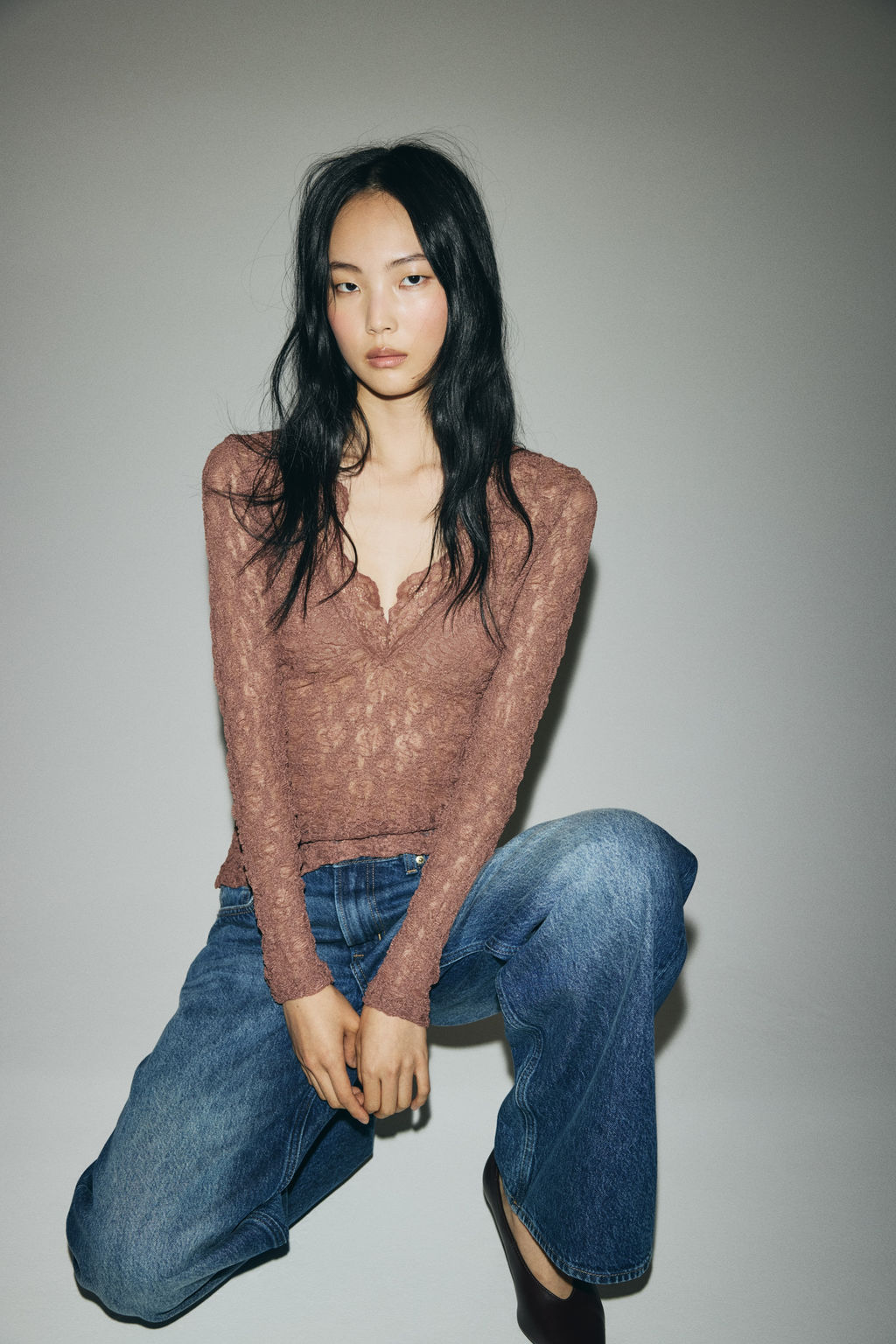 Top de encaje con escote en V - H&m фото 3