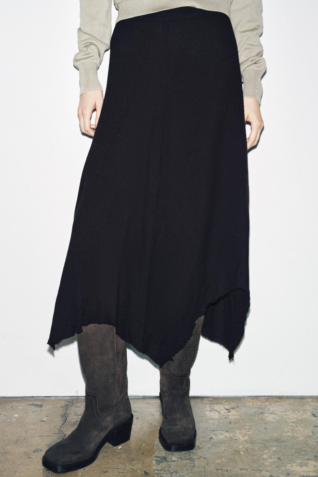 ZW COLLECTION ASYMMETRIC MIDI SKIRT - Zara фото 3