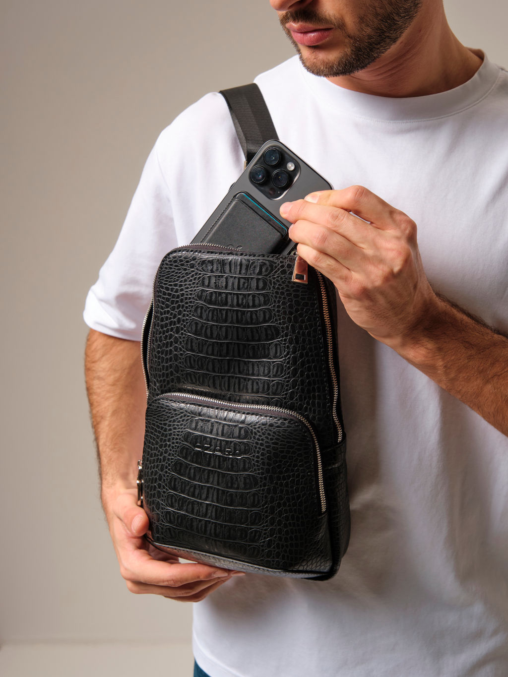 Сумка мужская Azaro 7050 черный кроко