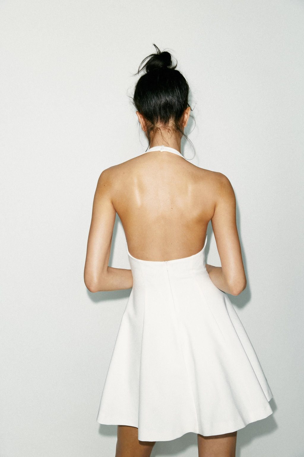 SHORT HALTER GODET DRESS - Zara фото 12