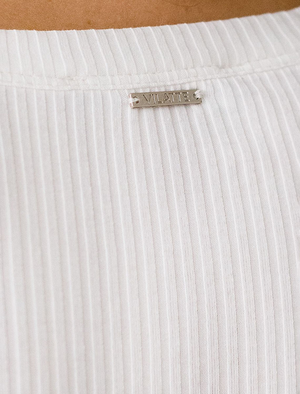 D43.191 Топ женский белый