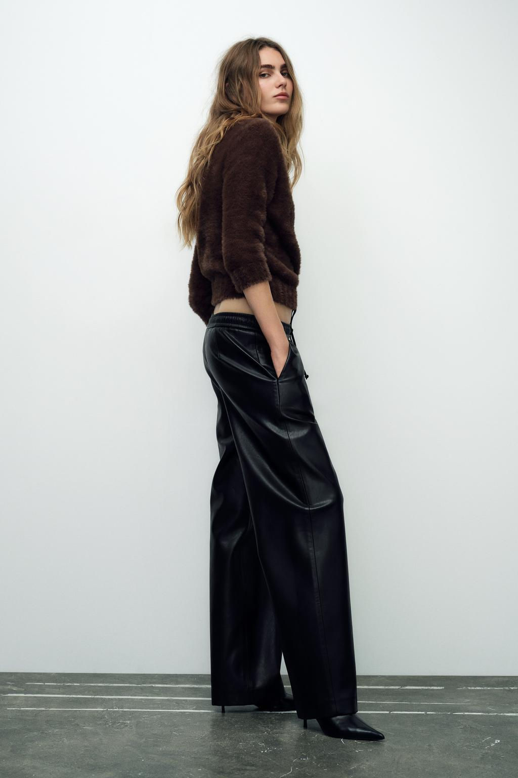 FAUX LEATHER TROUSERS - Zara фото 3