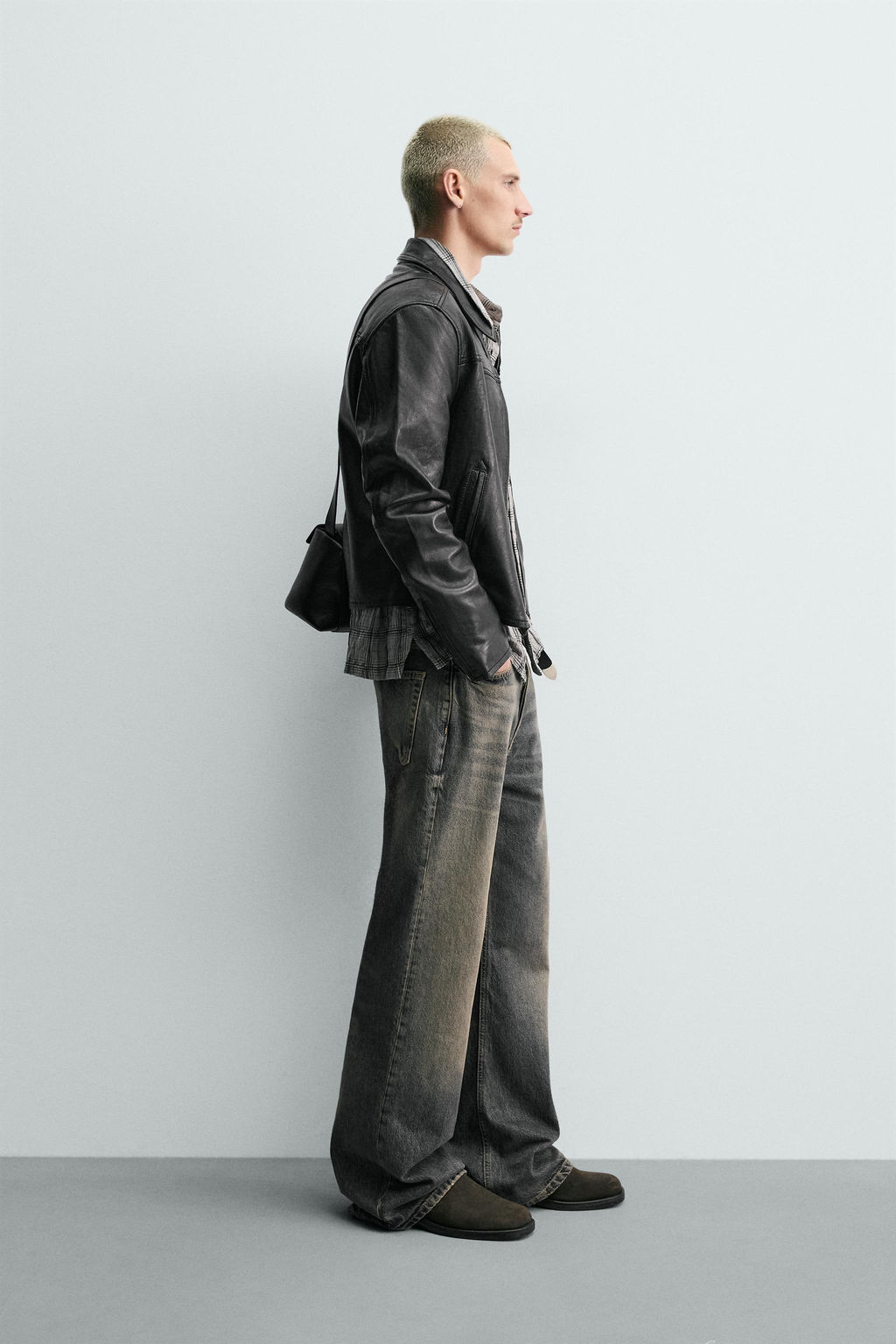 CAZADORA CROPPED FIT PIEL / Negro - Zara фото 4