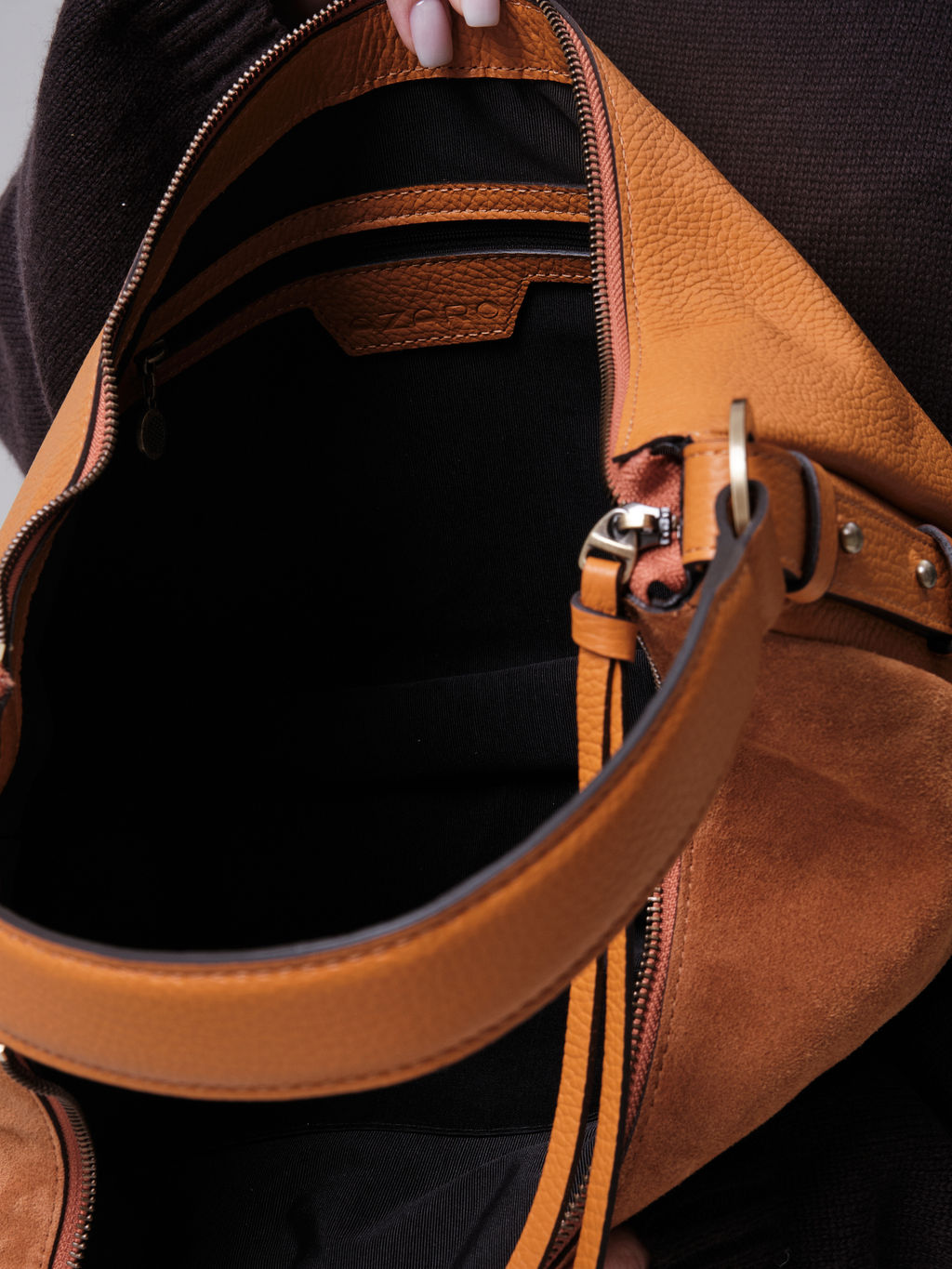 Сумка замшевая багет Azaro 30861 оранжевый карандаш