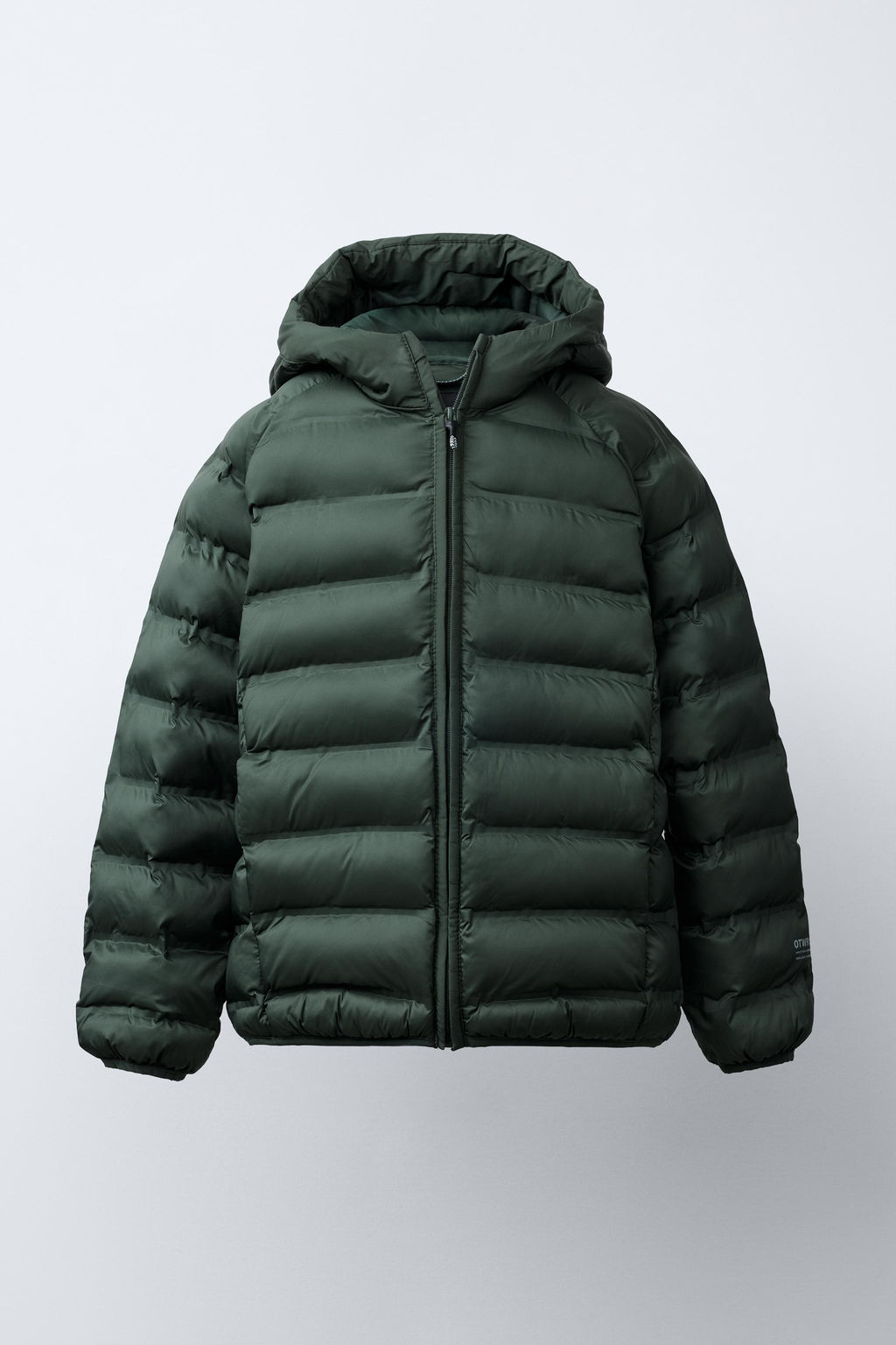 ULTRA-LIGHTWEIGHT WATER-REPELLENT HOODED JACKET