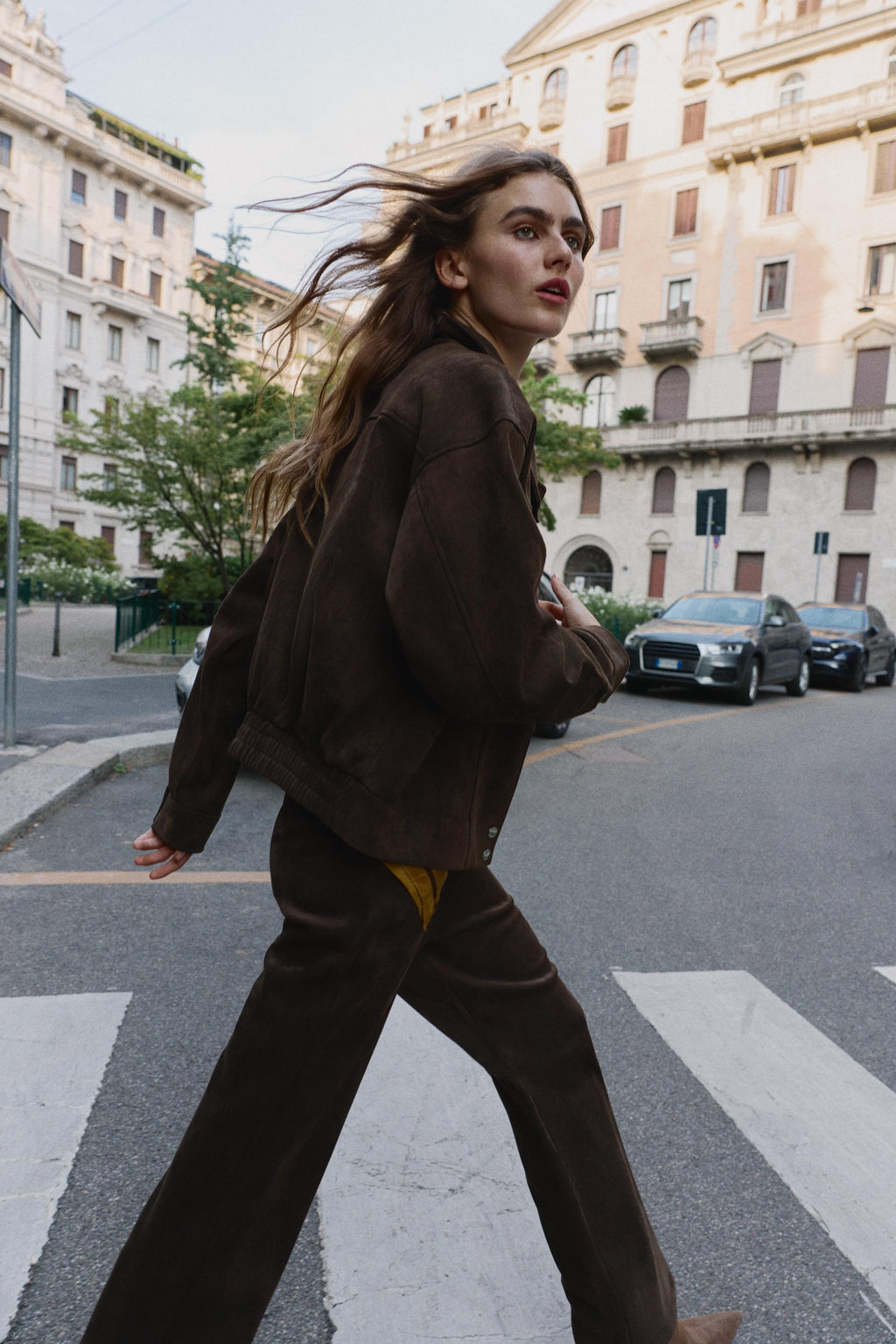 OVERSIZE FAUX SUEDE BOMBER JACKET - Zara фото 7