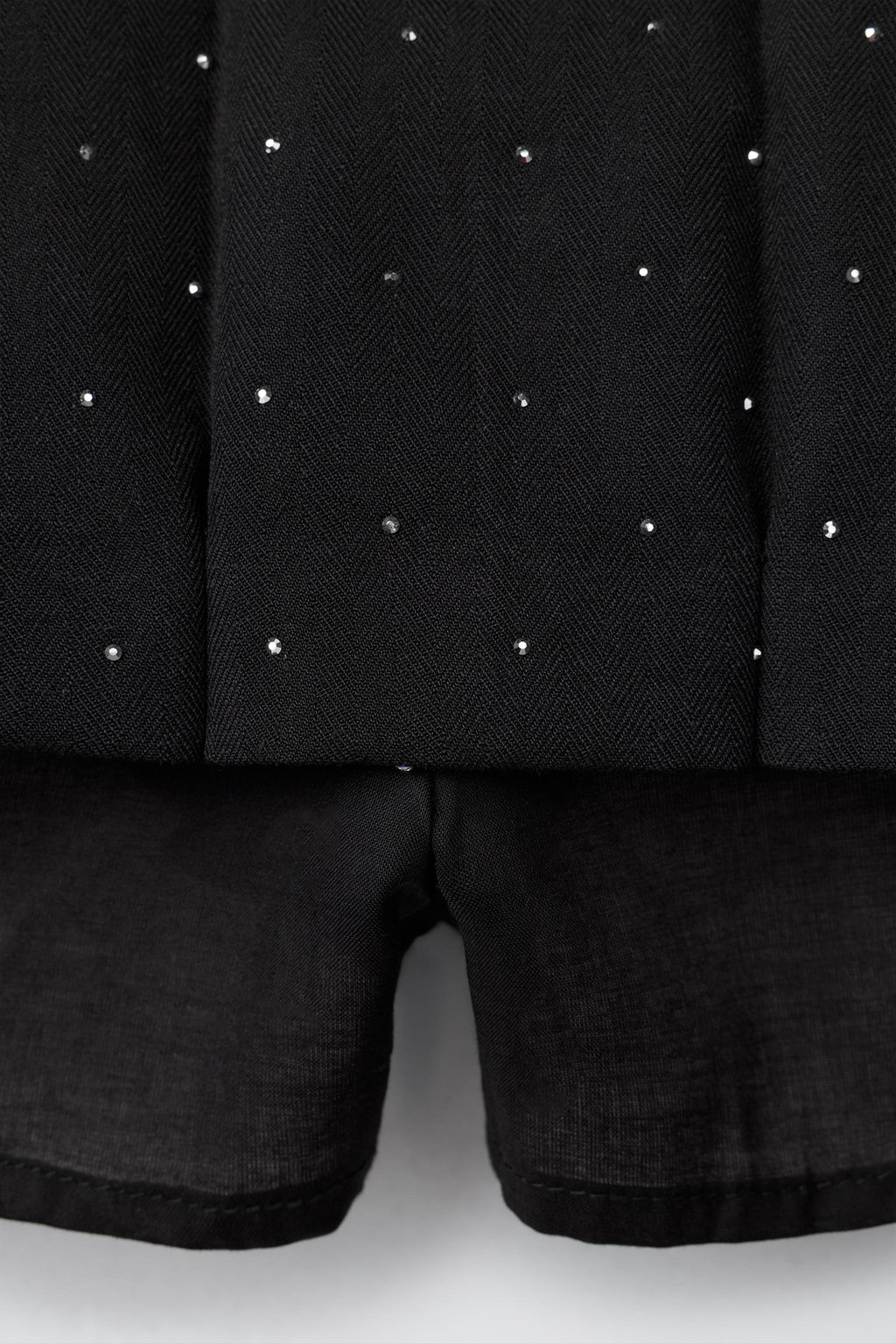 RHINESTONE BOX PLEAT BERMUDA SKORT