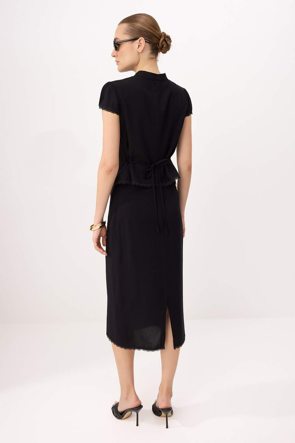 Siyah Slim Fit Gomlek Midi Etek Dokuma Alt - Ust Tak?m TWOSS26AU00105