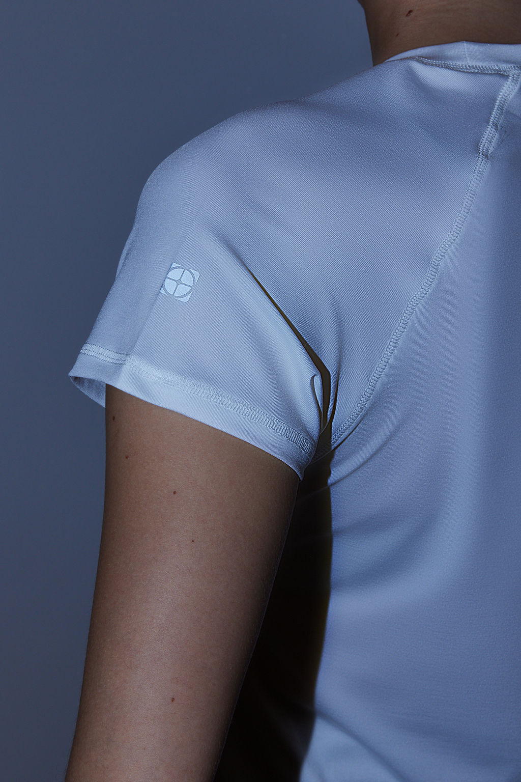 Beyaz Reflektor Bask? Detayl? Orme Spor T-Shirt THMSS24TS00002