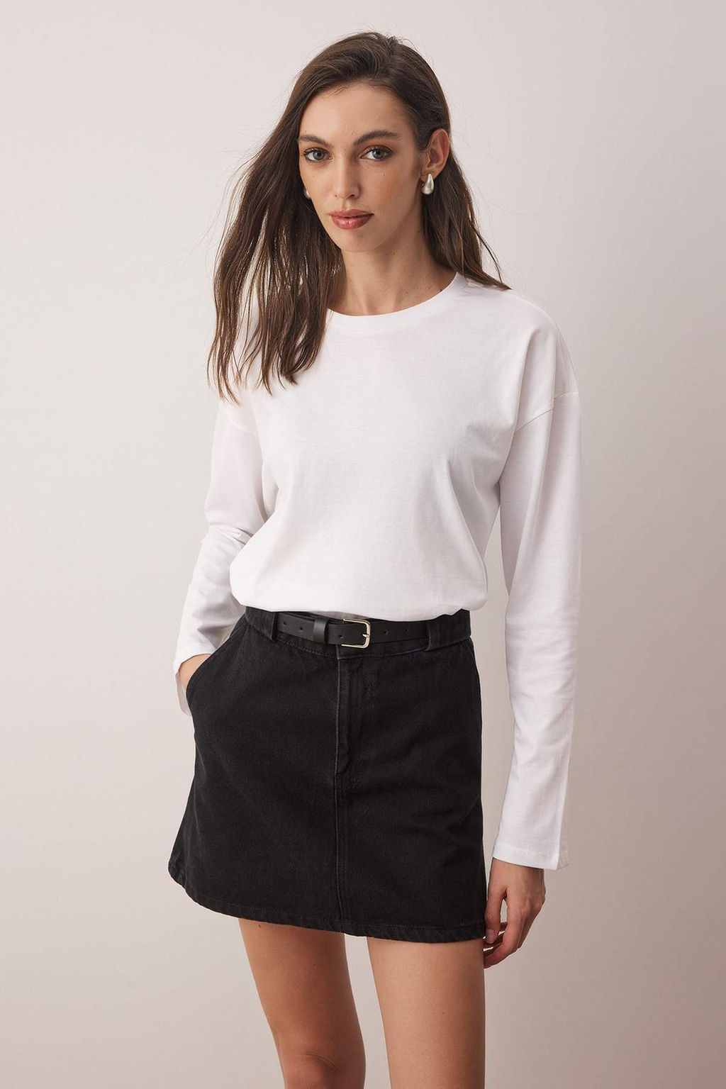 TRENDYOLMILLA Siyah-Beyaz 2li Paket %100 Suprem Oversize/Genis Kesim Orme T-Shirt TWOAW25TS00004  фото 14