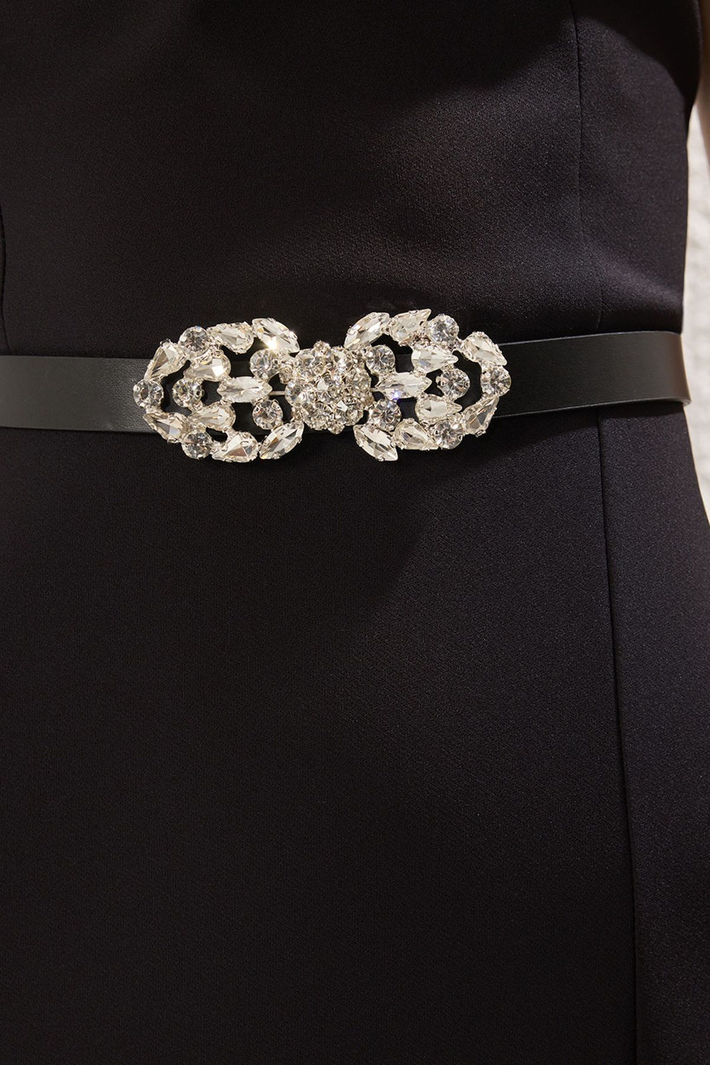 TRENDYOLMILLA Siyah Straplez Kemerli Dokuma Uzun S?k Abiye & Mezuniyet Elbise TPRSS25AE00154 фото 3