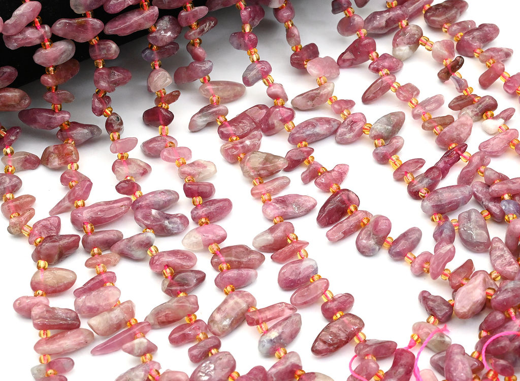Бусины из турмалина розового галтовка 5*14мм, 37см, 55 бусин Радуга камня
