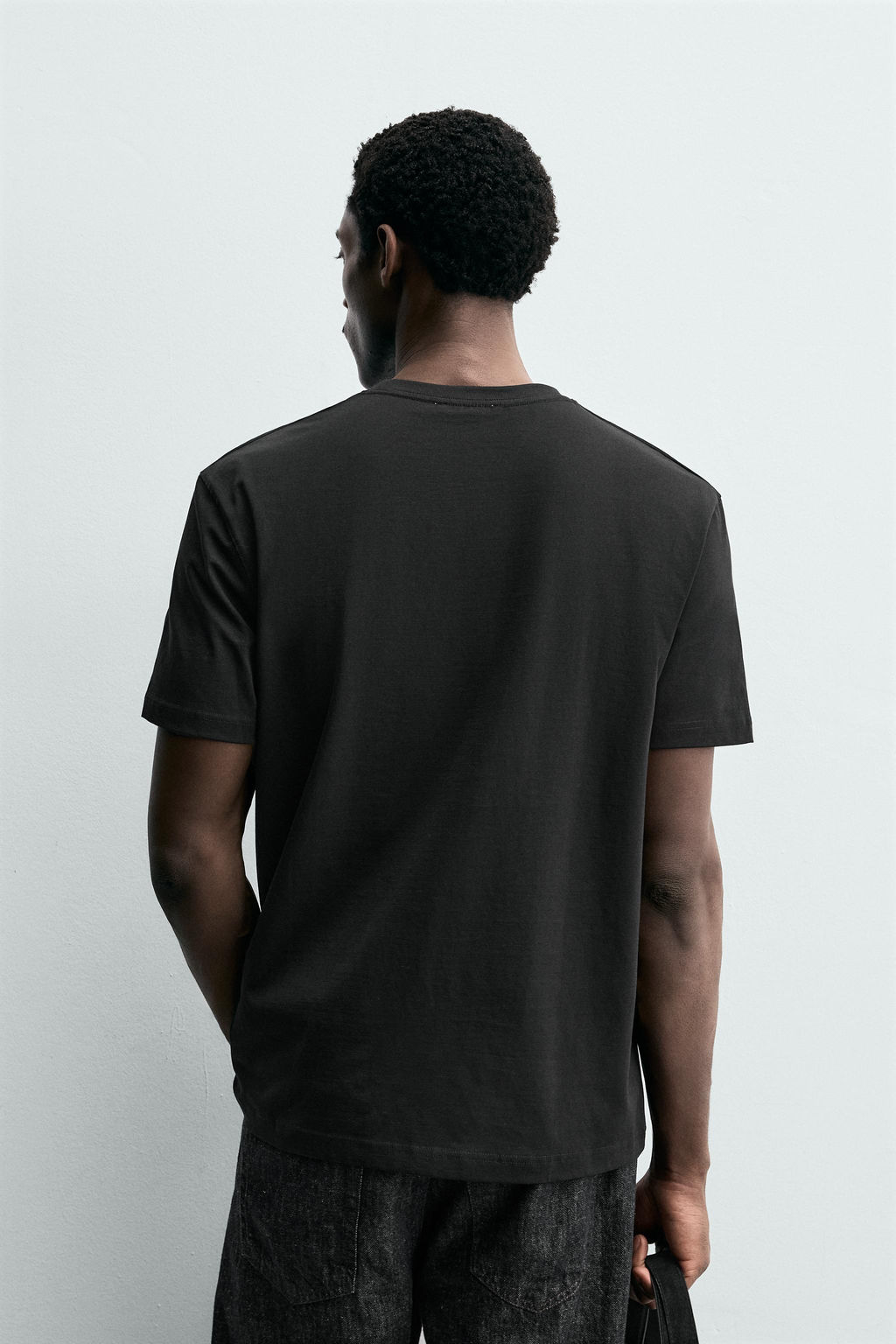 PACK 3 CAMISETA MEDIUM WEIGHT B?SICA / Negro - Zara фото 6