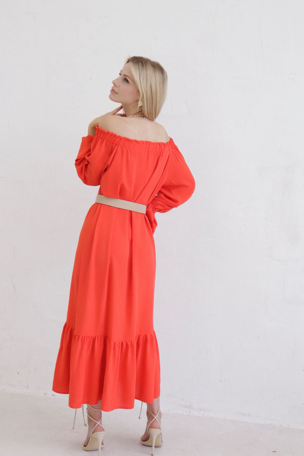 Длинное платье с открытыми плечами красное - Martichelli фото 12